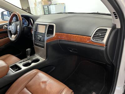 2011 Jeep Grand Cherokee Overland   - Photo 22 - Santa Cruz, CA 95062