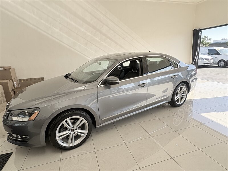 2015 Volkswagen Passat 1.8T SE  