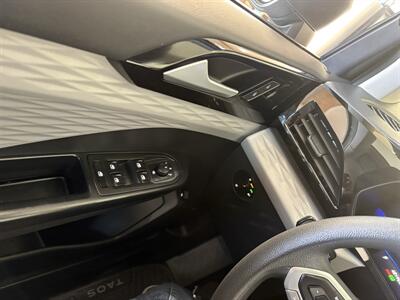 2022 Volkswagen Taos S 4Motion   - Photo 19 - Santa Cruz, CA 95062