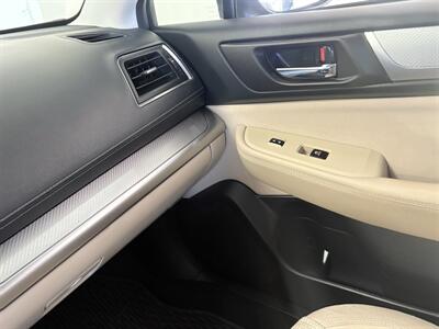 2018 Subaru Outback 2.5i Premium   - Photo 2 - Santa Cruz, CA 95062