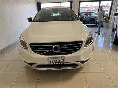 2017 Volvo XC60 T6 Dynamic   - Photo 3 - Santa Cruz, CA 95062