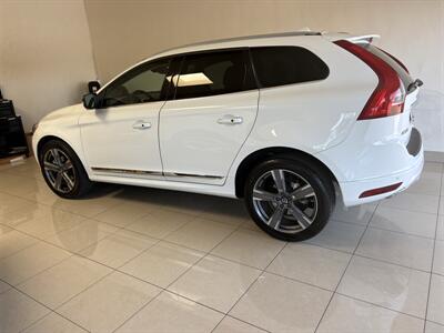 2017 Volvo XC60 T6 Dynamic   - Photo 2 - Santa Cruz, CA 95062