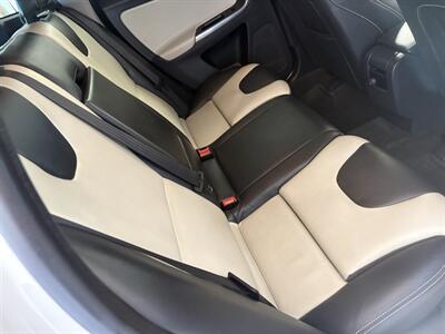 2017 Volvo XC60 T6 Dynamic   - Photo 13 - Santa Cruz, CA 95062