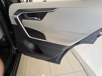 2019 Toyota RAV4 XLE - Photo 16 - Santa Cruz, CA 95062