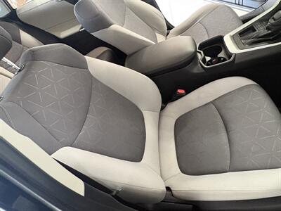 2019 Toyota RAV4 XLE - Photo 11 - Santa Cruz, CA 95062