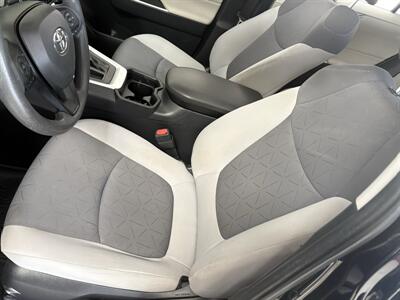 2019 Toyota RAV4 XLE - Photo 12 - Santa Cruz, CA 95062