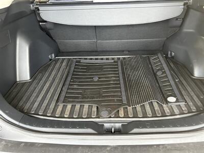 2019 Toyota RAV4 XLE - Photo 6 - Santa Cruz, CA 95062