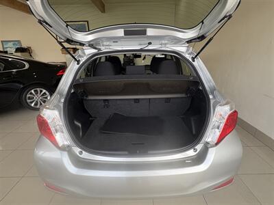 2014 Toyota Yaris 5-Door LE   - Photo 4 - Santa Cruz, CA 95062
