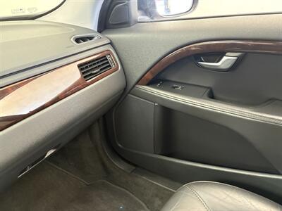 2013 Volvo XC70 T6   - Photo 15 - Santa Cruz, CA 95062