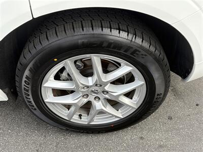 2020 Volvo XC60 T5 Momentum   - Photo 9 - Santa Cruz, CA 95062