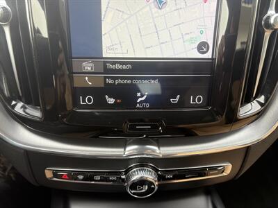 2020 Volvo XC60 T5 Momentum   - Photo 10 - Santa Cruz, CA 95062