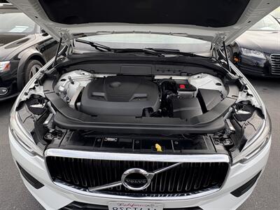 2020 Volvo XC60 T5 Momentum   - Photo 6 - Santa Cruz, CA 95062