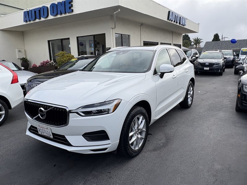 2020 Volvo XC60 T5 Momentum  