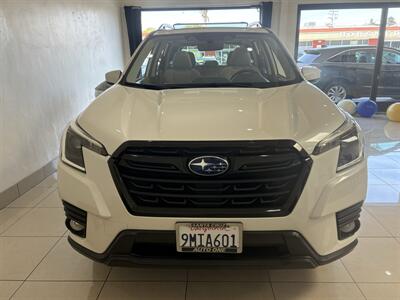 2022 Subaru Forester Premium   - Photo 2 - Santa Cruz, CA 95062