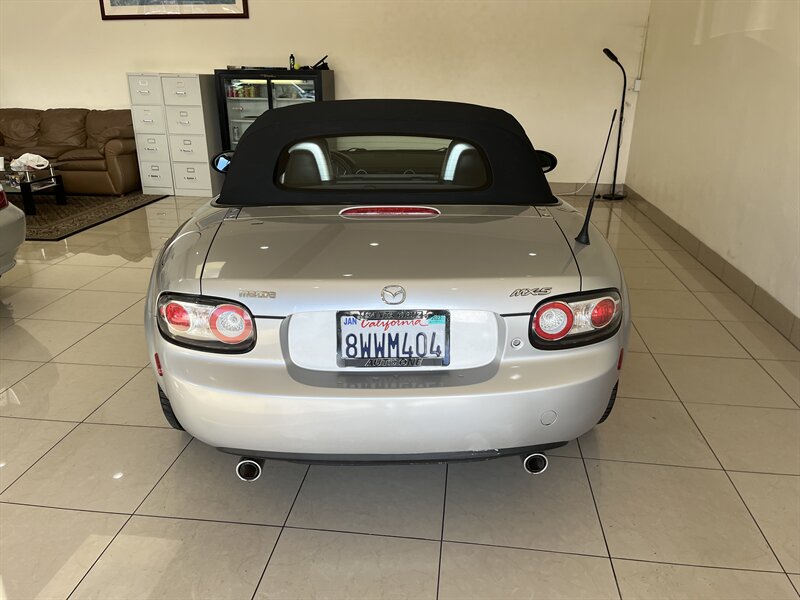 2006 Mazda MX-5 Miata Base photo 5