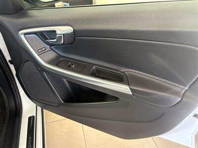 2016 Volvo V60 T5 Drive-E Premier - Photo 24 - Santa Cruz, CA 95062