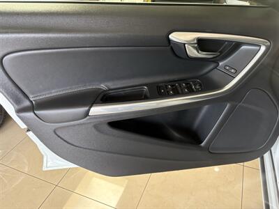 2016 Volvo V60 T5 Drive-E Premier - Photo 22 - Santa Cruz, CA 95062