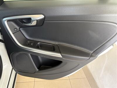2016 Volvo V60 T5 Drive-E Premier - Photo 23 - Santa Cruz, CA 95062