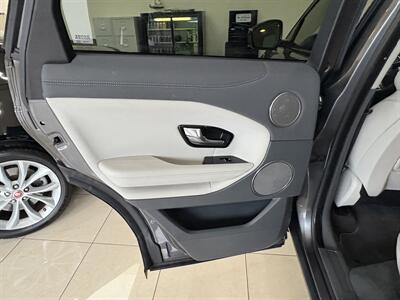 2019 Land Rover Range Rover Evoque SE Premium   - Photo 18 - Santa Cruz, CA 95062
