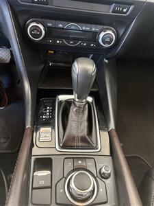 2018 Mazda Mazda3 Touring   - Photo 14 - Santa Cruz, CA 95062