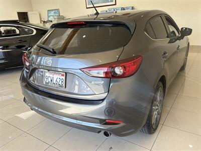 2018 Mazda Mazda3 Touring   - Photo 5 - Santa Cruz, CA 95062