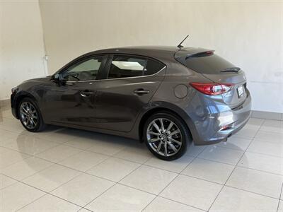 2018 Mazda Mazda3 Touring   - Photo 2 - Santa Cruz, CA 95062