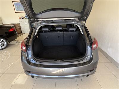 2018 Mazda Mazda3 Touring   - Photo 8 - Santa Cruz, CA 95062