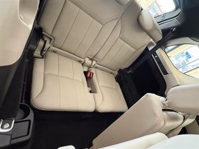 2020 Land Rover Discovery SE   - Photo 17 - Santa Cruz, CA 95062