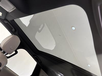 2020 Land Rover Discovery SE   - Photo 12 - Santa Cruz, CA 95062