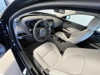 2017 Jaguar XE 35t Premium   - Photo 19 - Santa Cruz, CA 95062