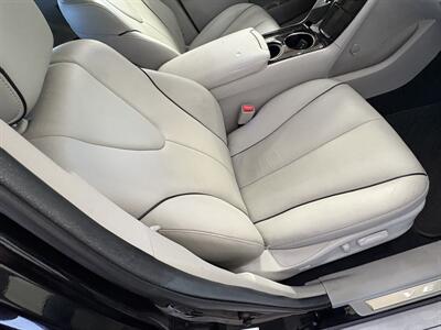 2014 Toyota Venza XLE   - Photo 15 - Santa Cruz, CA 95062