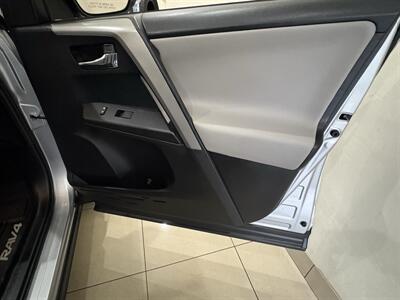2017 Toyota RAV4 XLE - Photo 20 - Santa Cruz, CA 95062