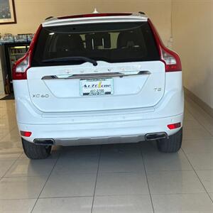 2016 Volvo XC60 T5 Drive-E   - Photo 8 - Santa Cruz, CA 95062
