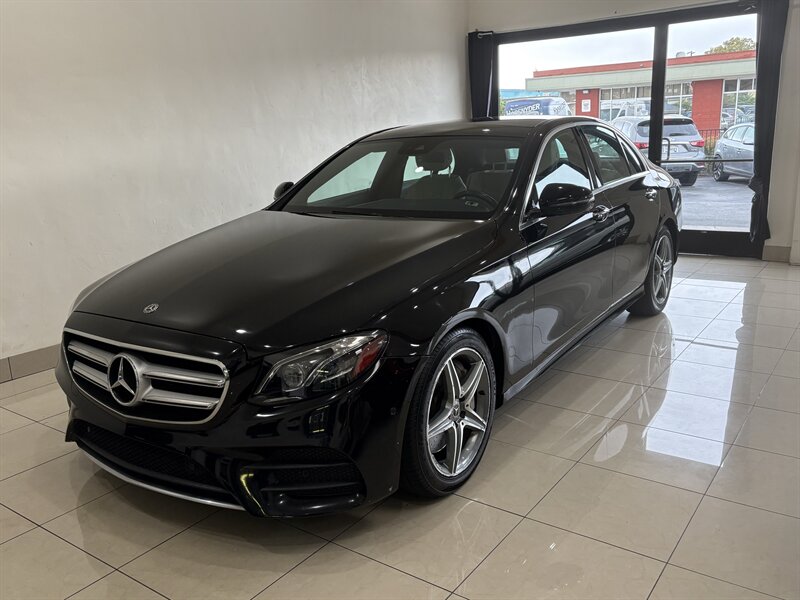 2018 Mercedes-Benz E 300  