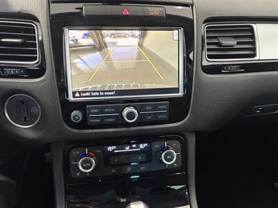 2014 Volkswagen Touareg V6 Sport   - Photo 9 - Santa Cruz, CA 95062