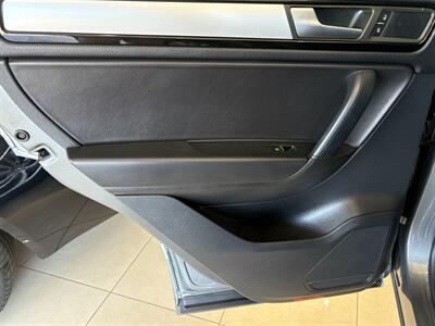 2014 Volkswagen Touareg V6 Sport   - Photo 21 - Santa Cruz, CA 95062