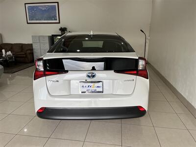 2020 Toyota Prius LE   - Photo 4 - Santa Cruz, CA 95062