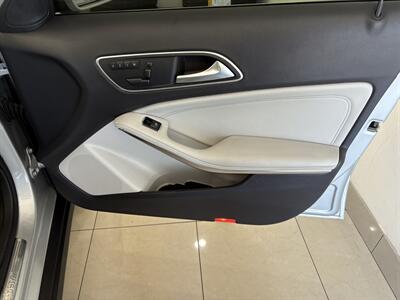 2017 Mercedes-Benz GLA GLA 250 4MATIC   - Photo 18 - Santa Cruz, CA 95062