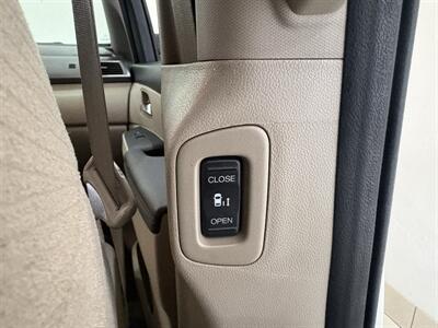 2016 Honda Odyssey SE   - Photo 15 - Santa Cruz, CA 95062