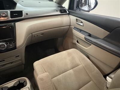 2016 Honda Odyssey SE   - Photo 21 - Santa Cruz, CA 95062