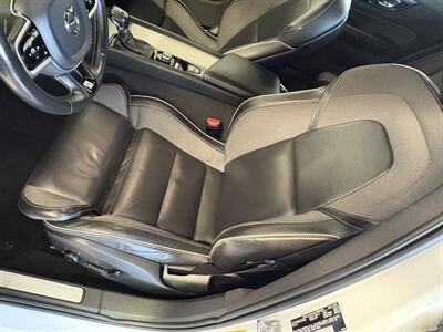 2020 Volvo V60 T5 R-Design   - Photo 14 - Santa Cruz, CA 95062