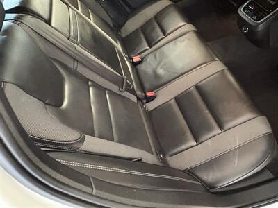 2020 Volvo V60 T5 R-Design   - Photo 15 - Santa Cruz, CA 95062
