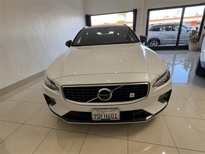 2020 Volvo V60 T5 R-Design   - Photo 3 - Santa Cruz, CA 95062