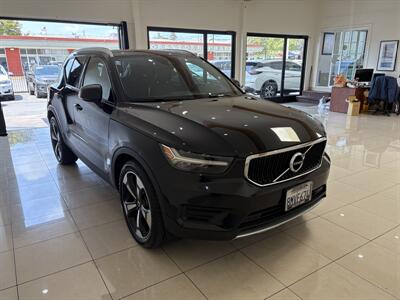 2020 Volvo XC40 T4 Momentum   - Photo 4 - Santa Cruz, CA 95062