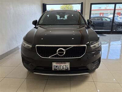 2020 Volvo XC40 T4 Momentum   - Photo 3 - Santa Cruz, CA 95062