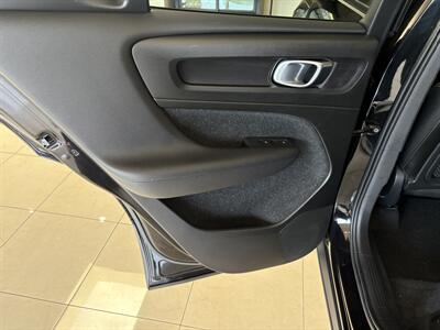 2020 Volvo XC40 T4 Momentum   - Photo 18 - Santa Cruz, CA 95062