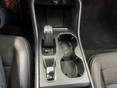 2020 Volvo XC40 T4 Momentum   - Photo 13 - Santa Cruz, CA 95062