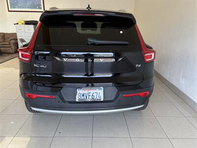 2020 Volvo XC40 T4 Momentum   - Photo 5 - Santa Cruz, CA 95062