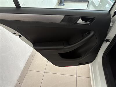 2014 Volkswagen Jetta SEL PZEV   - Photo 20 - Santa Cruz, CA 95062