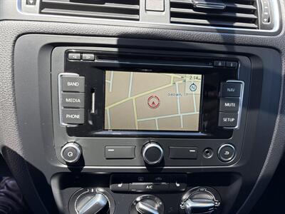 2014 Volkswagen Jetta SEL PZEV   - Photo 8 - Santa Cruz, CA 95062